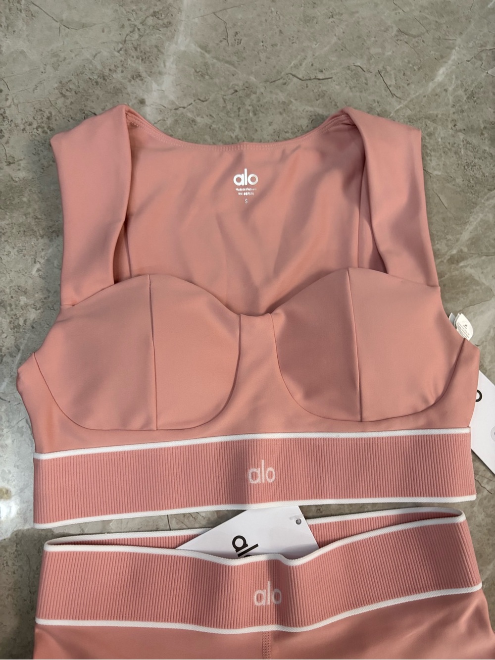 ALO Yoga Dusty Rose High-Waist Sculpting Leggings with Matching Bralette - Picture 5 of 5